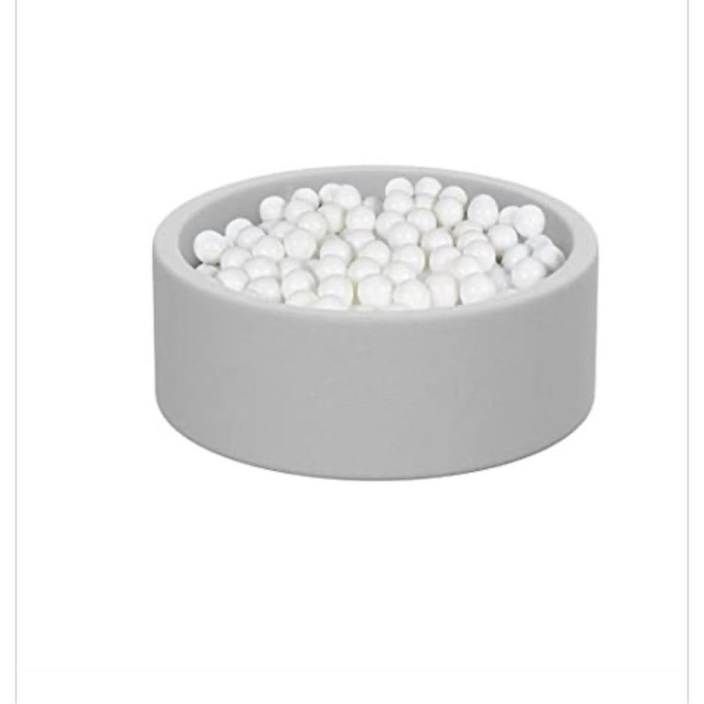 Ball pit